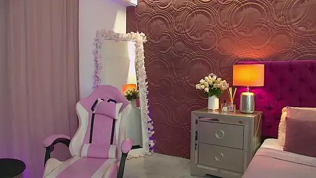 IrisMonn on StripChat 