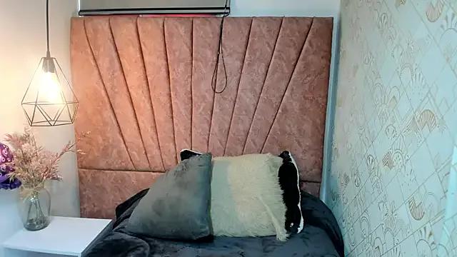 StripChat Issa_Milf__ is Freechat Issa_Milf__ — OILED RED ASS + FINGERS IN THE ASS