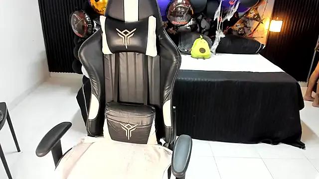 Freechat Ivy_16 on StripChat