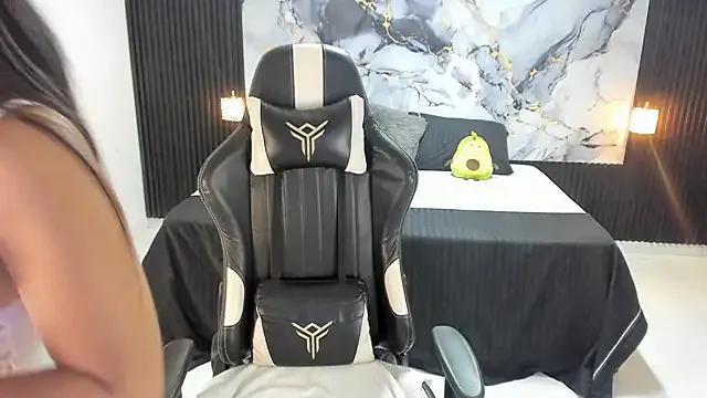 Freechat Ivy_16 on StripChat