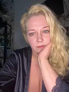 JenniferCarmen on StripChat