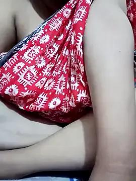 Freechat jenyfer709 on StripChat