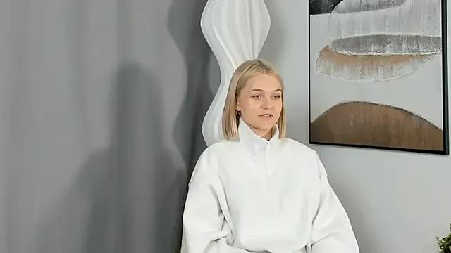 KelleDomin on StripChat 