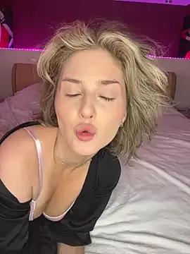 Freechat KellyKeler on StripChat