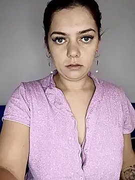 LadyNora on StripChat