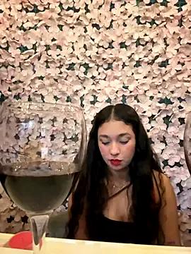 lana_rousse01 on StripChat 