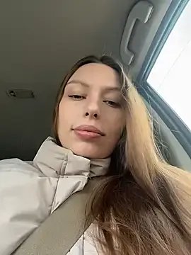 LeiaMood — MasMasturbating and two fingers in pussy