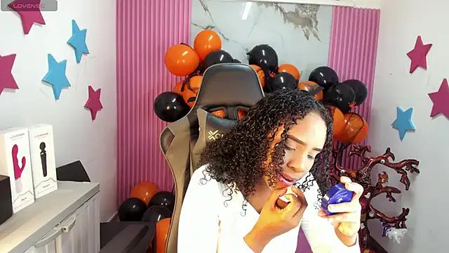 Freechat lia_16 on StripChat