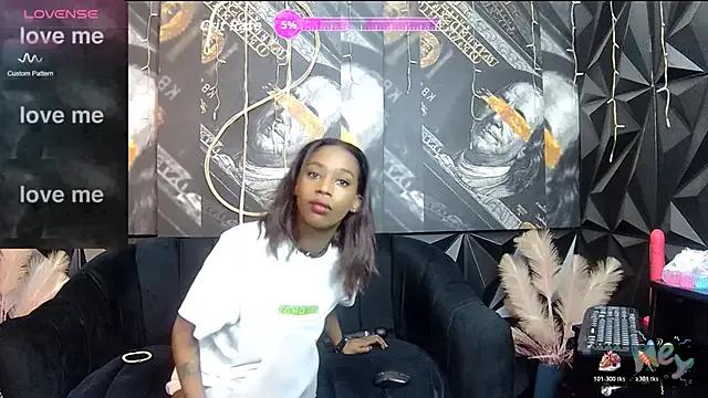 Freechat Lilmisbaddyxxx on StripChat