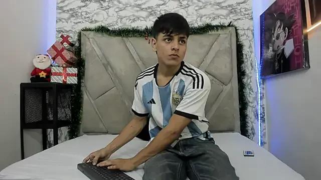 Logan_Jhonson — big dowland of cummm