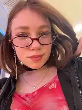 Freechat lucy-joy on StripChat