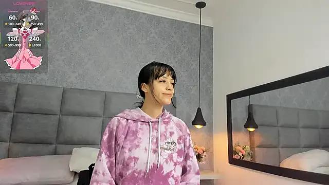 Freechat Luna_Bella3 on StripChat