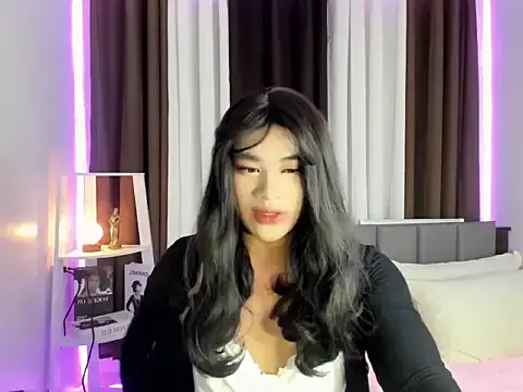 Offline Malia_Nicole on StripChat