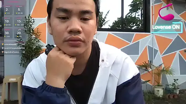 Offline Malia_Nicole on StripChat