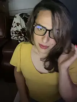 Offline mayra_mayhem on StripChat