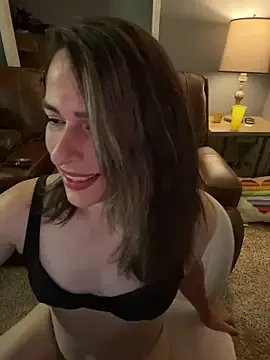 Offline mayra_mayhem on StripChat