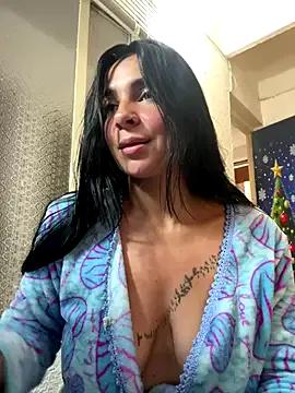 Meganmilk1 — Flash boobis