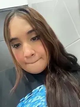 Freechat melyescobar on StripChat