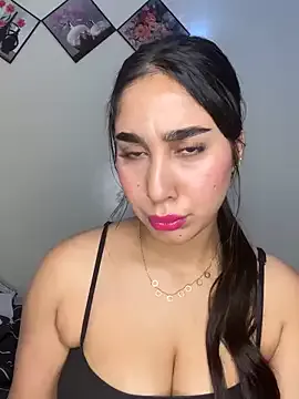 Offline Meryem_Queen on StripChat