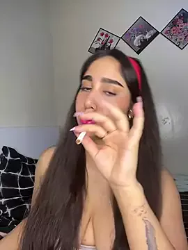 Offline Meryem_Queen on StripChat