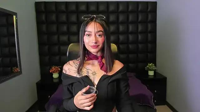 Freechat Miaa_Thopmson on StripChat