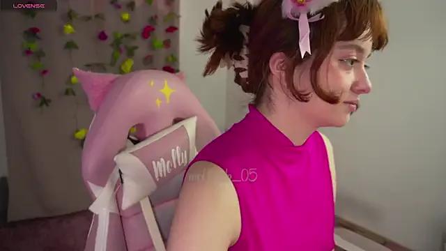 molly_russell on StripChat 