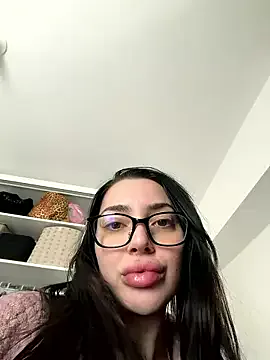 Offline MyaSplash on StripChat