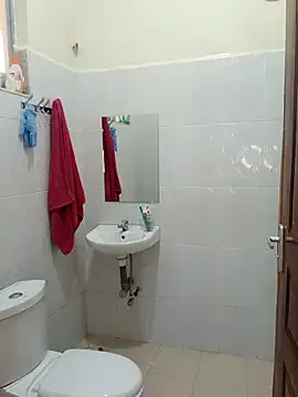 Offline Nedambale on StripChat