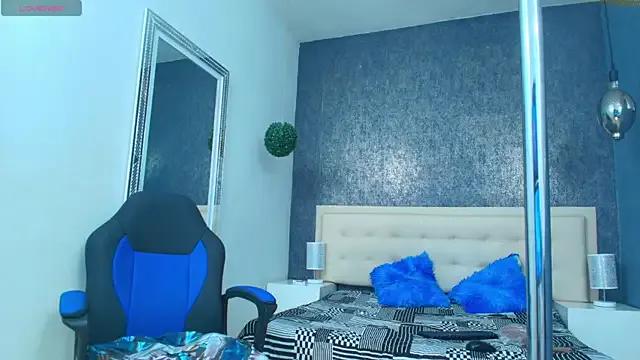 oliver__brown —  cum in public!!! 