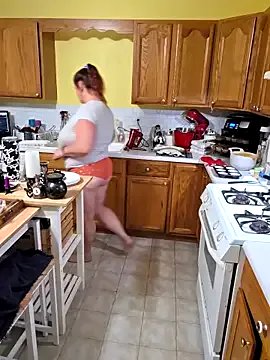 onlyhotbbw75 on StripChat