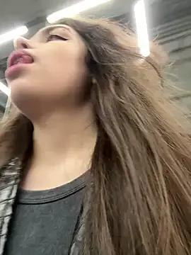 Freechat pantyless on StripChat