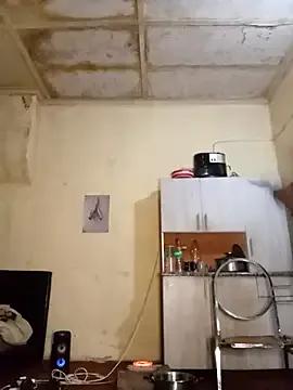 Freechat PetiteSquirtQueen on StripChat