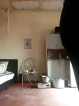 Freechat PetiteSquirtQueen on StripChat