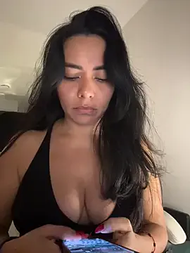 Offline PetitLumiere on StripChat