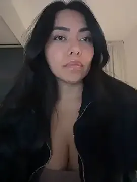 Offline PetitLumiere on StripChat