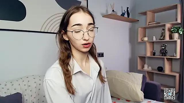 Freechat PollyBeev on StripChat