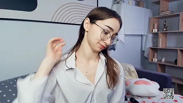 Freechat PollyBeev on StripChat