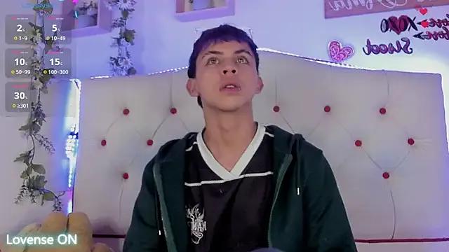 Freechat Princeapolo_anki on StripChat