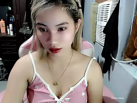 Rainea149 on StripChat