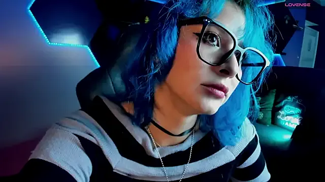 Offline Ramona_Flower on StripChat