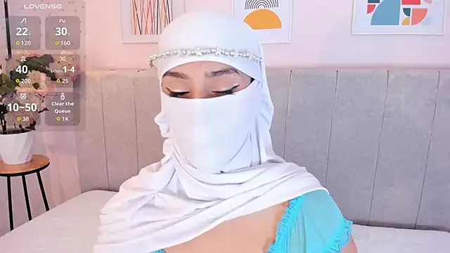 Offline rawiya on StripChat