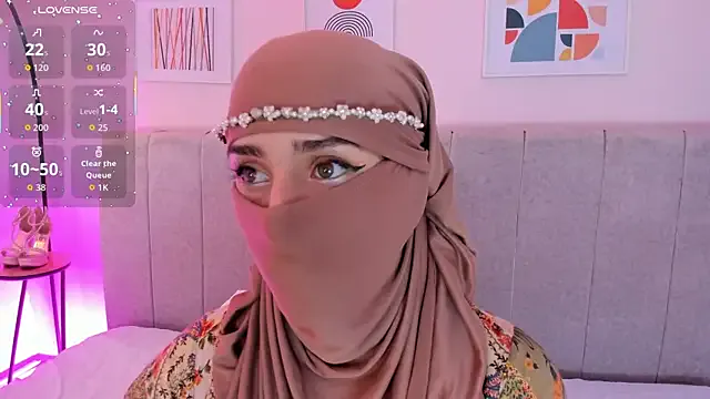 Offline rawiya on StripChat