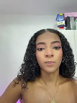 Freechat RolyLoren on StripChat