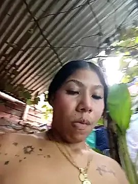 Freechat Rous-squir on StripChat