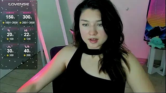 Sandra_Curly — Cream on the face