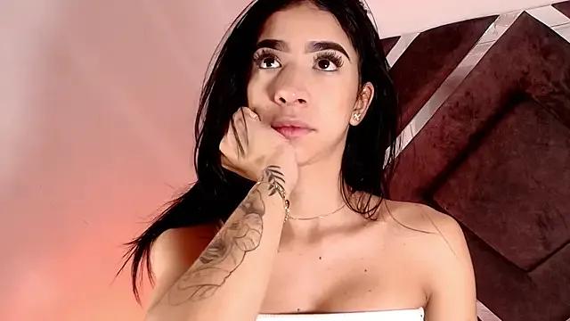 sara_lopee1 on StripChat 