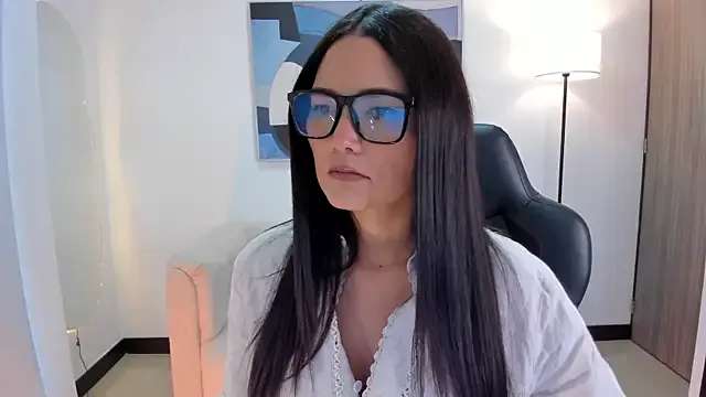 SaraParker_ on StripChat
