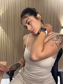 Sarasanders_4 on StripChat