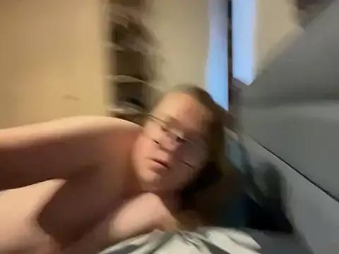 Freechat Scarletcum22 on StripChat