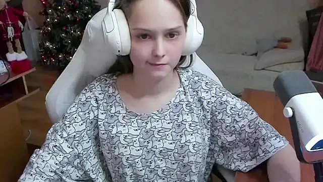 SharybbFace on StripChat